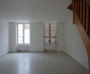 Location Appartement 4 pièces Romorantin-Lanthenay (41200) - Centre ville